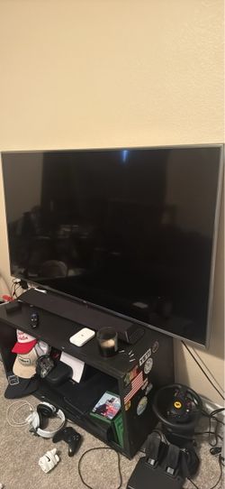 80" LG Smart Tv