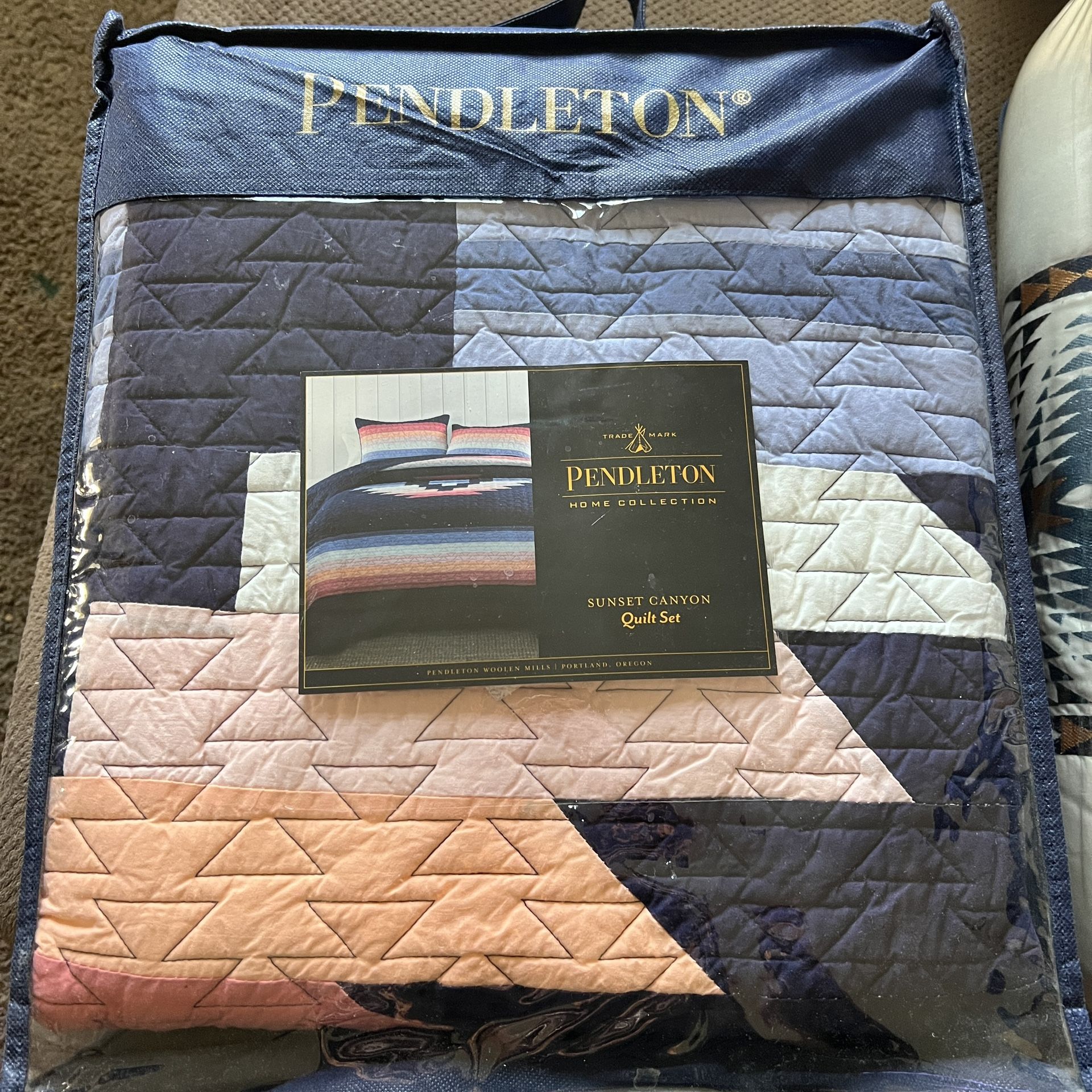 Pendleton Sunset Canyon Twin Quilt Set