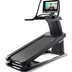 NordicTrack Elite Treadmill [Limited Warranty Included] FREE DELIVERY