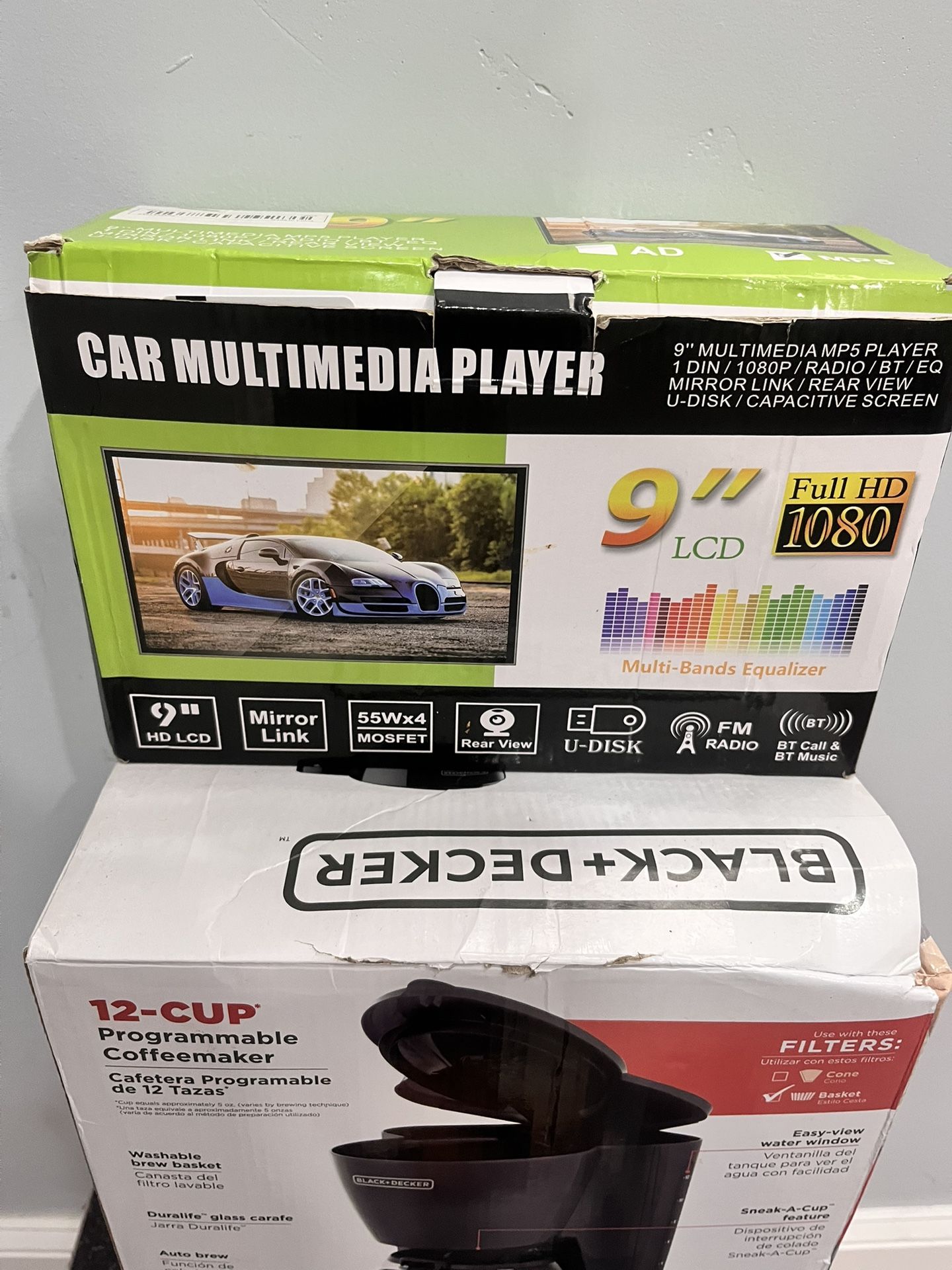 9” LCD Car Multimedia Player