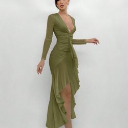 Aloruh Women's Deep-V Ruched Waist Frill Hem Elegant Slim Fit Long Dress