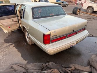 1997 Lincoln Town Car