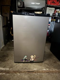 Frigidaire Mini Fridge