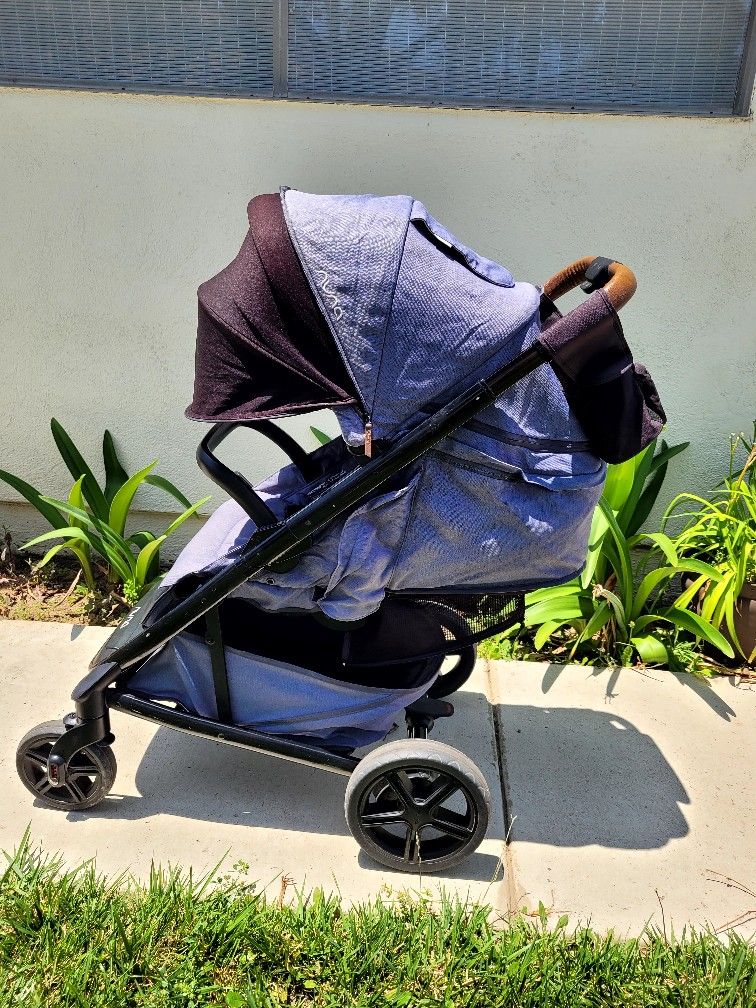 Nuna Tavo Stroller