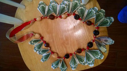 New coconut kukui money leis $25 bills