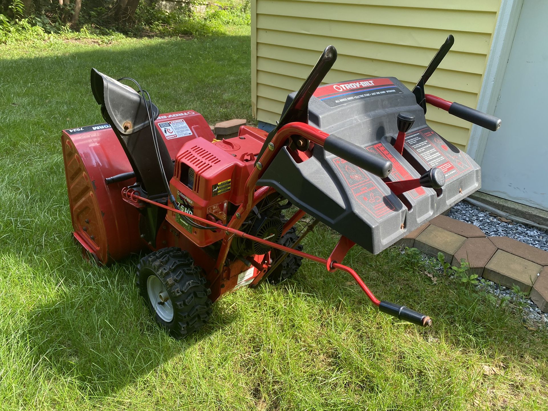 Snow Blower - Troy-Bilt