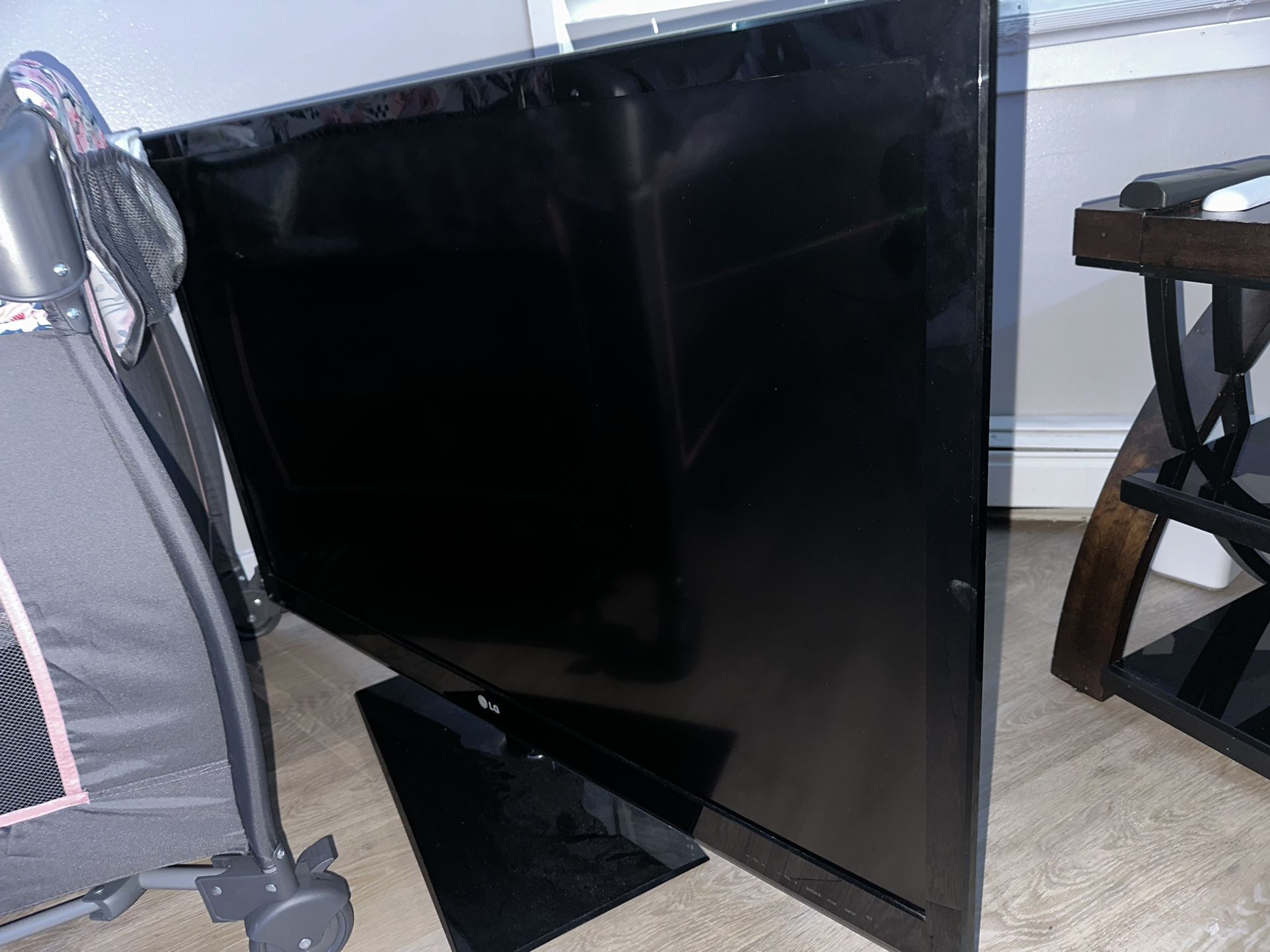 LG 47” 3D Tv