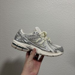 New Balance 1906r White Cream Green