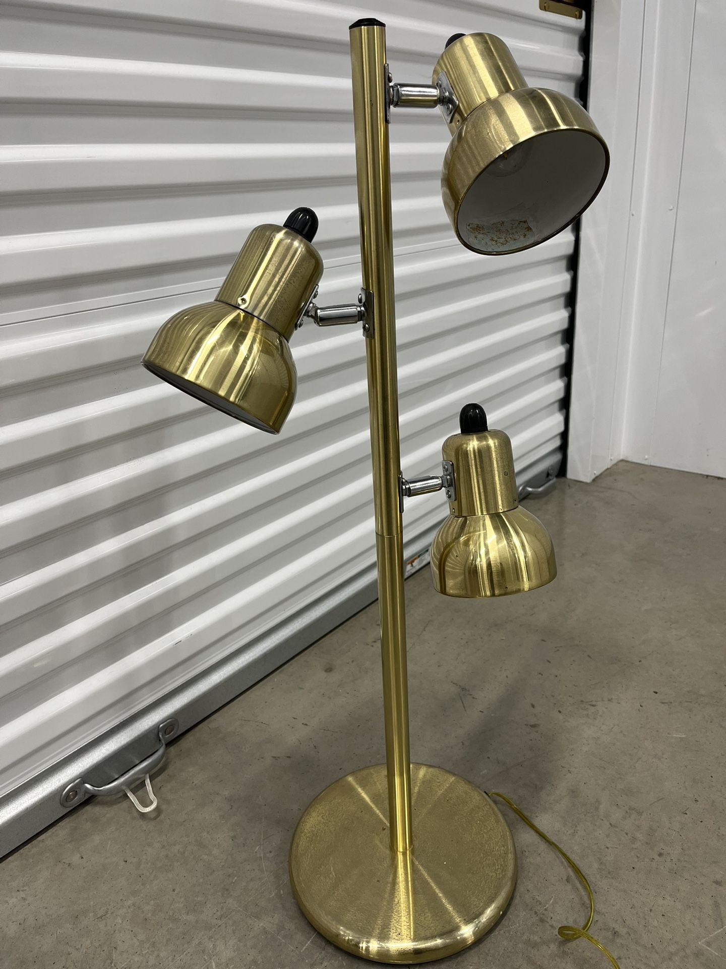 Vintage Brass 3-Light Adjustable Table Lamp