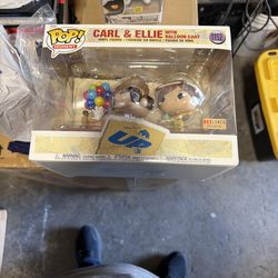 Funko pop Carl and Ellie