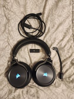 Corsair Virtuoso RGB Wireless XT Headphones