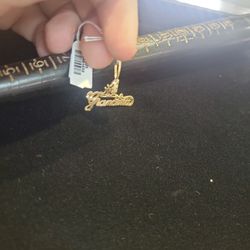 14k 1.2g #1 Grandma Pendant