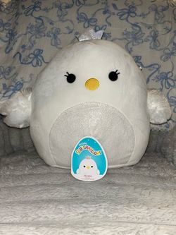 Alyssa the White Chicken Squishmallow