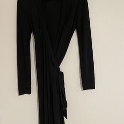 Diane Von Furstenberg  Dress Size 4 OBO