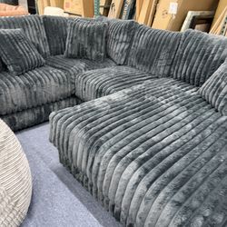 Sectional and sofas recliner in stock