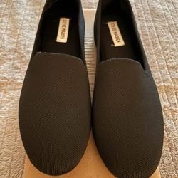 Brand New Size 10 Steve Madden Black Fabric Flats 