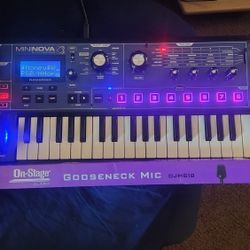 Mini Nova Synth With Goose Neck Mic