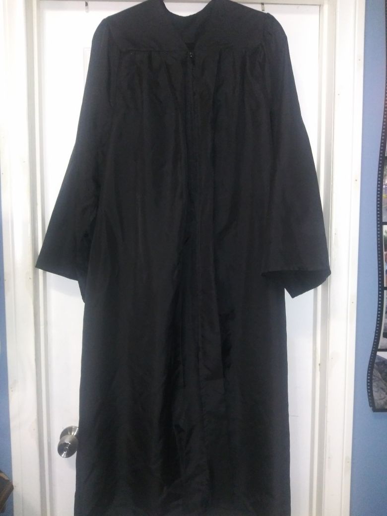 Graduation 🎓gown free