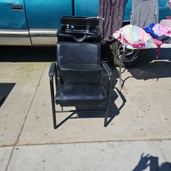 Shampoo Sink and Chair 