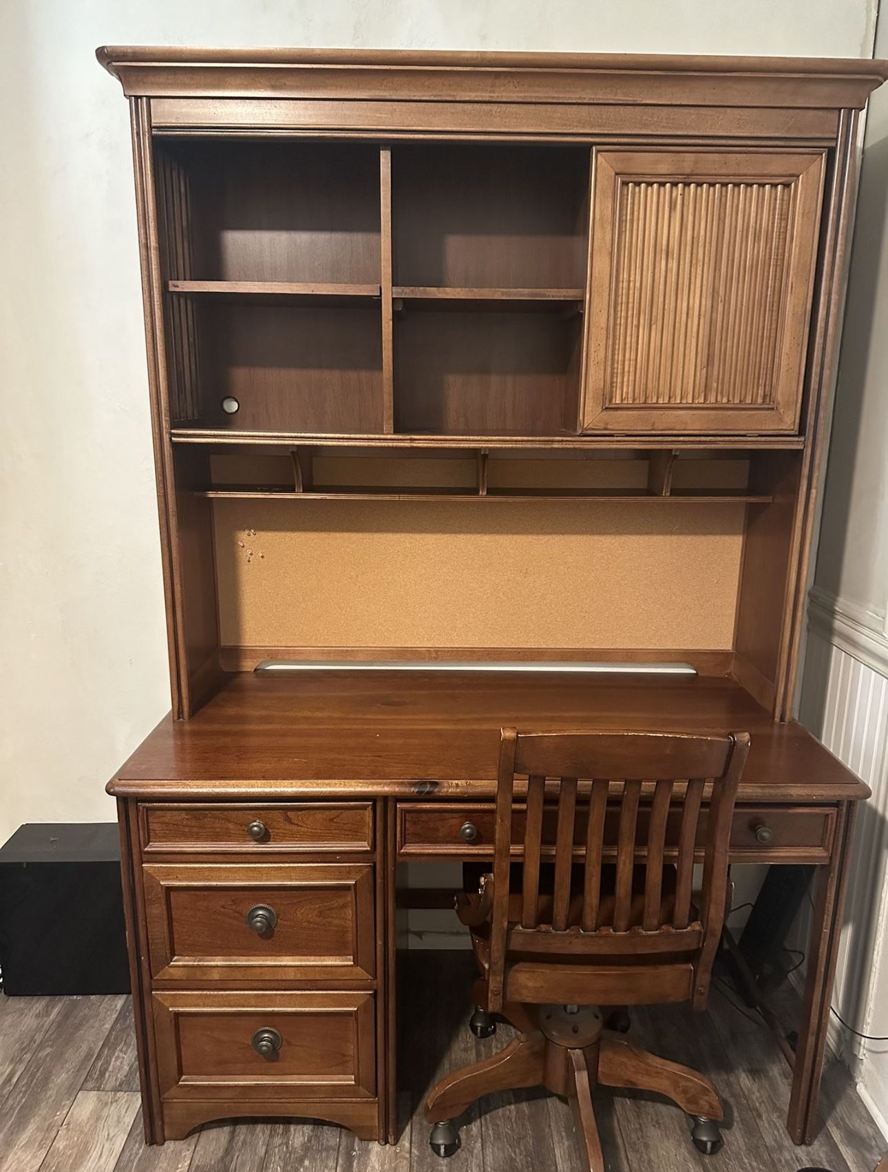 Large Desk With Hutch And Chair/ Real Wood