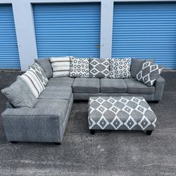 Grey Sectional Couch+Ottoman-Rooms To Go (Free Delivery)