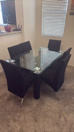Dining table set
