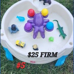 Water Table W Toys