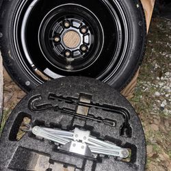 Spare tire And Jack Kit 