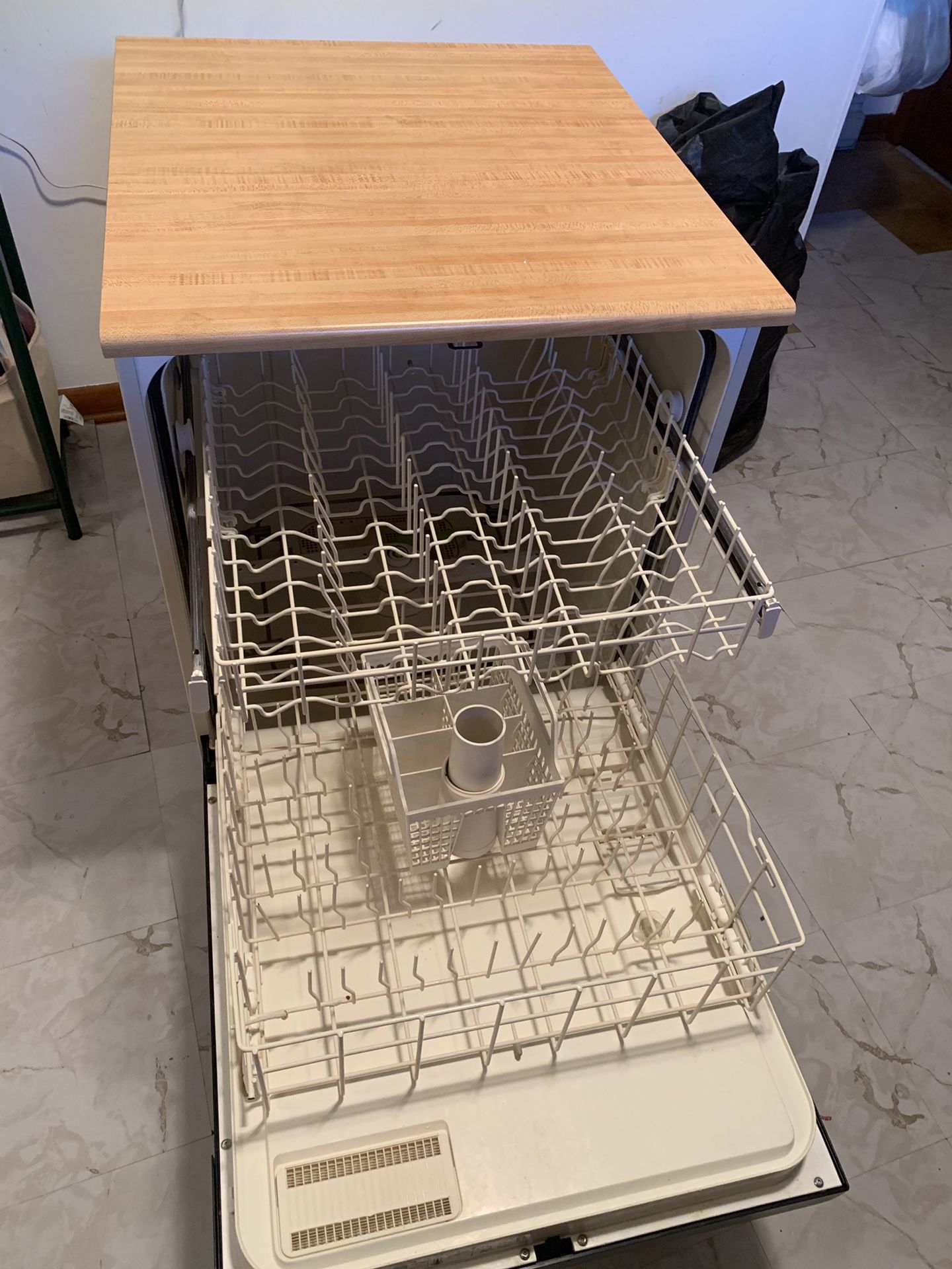 Full size portable dishwasher