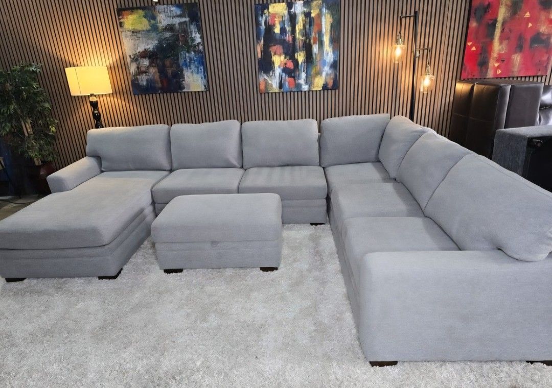 LIKE NEW - 4 Piece Thomasville Langdon Fabric Sectional with Chaise and Storage Ottoman, Light Gray