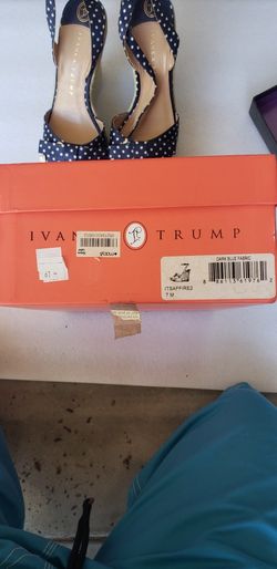 IVANKA TRUMP SIZE 7