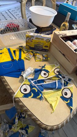Minions Party Supplies Bundle