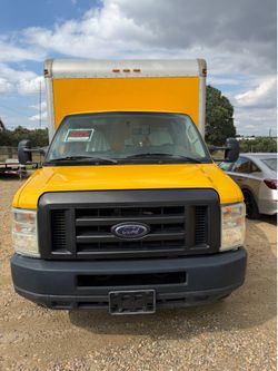 2012 Ford E-350