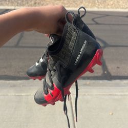 don’t need them football cleats size 2y for kids 