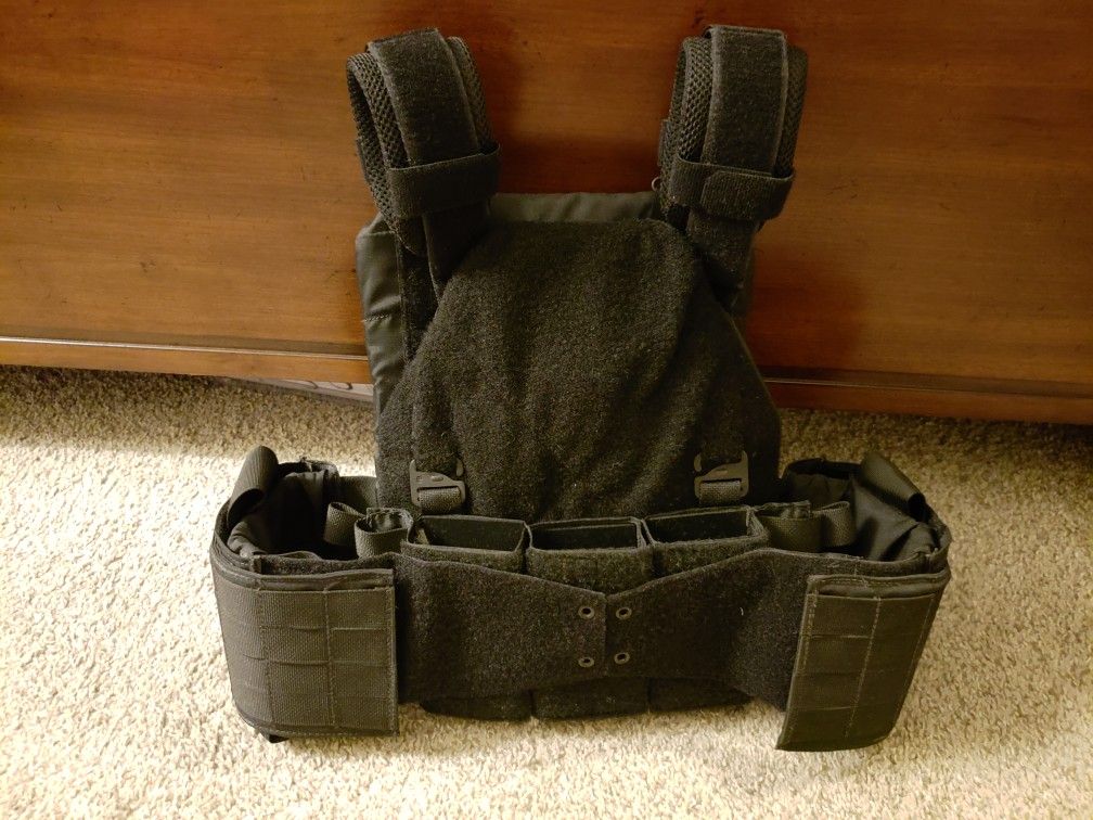 SKD tactical Pig Brigandine plate carrier with plates