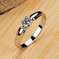 18K White Gold Engagement Ring Sz7
