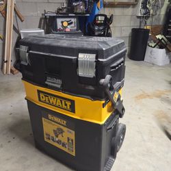 DeWalt Multi Level Tool Box