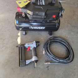 Compressor Husky  4 Gallons 