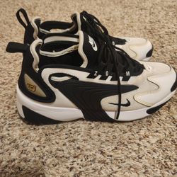 Nike Zoom 2K Running Shoe Womens Size 10 White Black