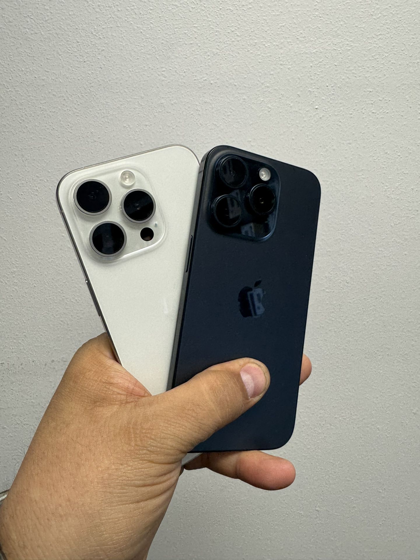 Apple iPhone 15 Pro 256GB Unlocked $700