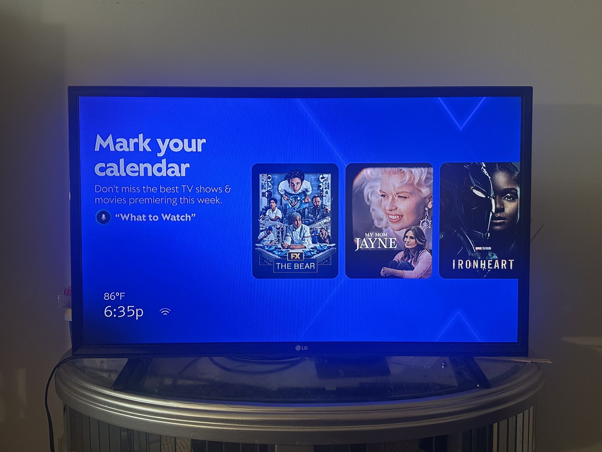 LG - 32” TV