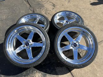 weld staggered wheels and tires