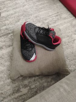 Jordan Trainer ST Black Size 9.5 (PRICE NOT FIRM)