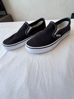 Vans Classic Slip-On Black – Women’s 8/Men’s 6.5 $30 OBO