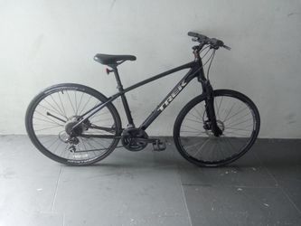 BICYCLE TREK 21 SPEED SIZE 29 BRAND NEW