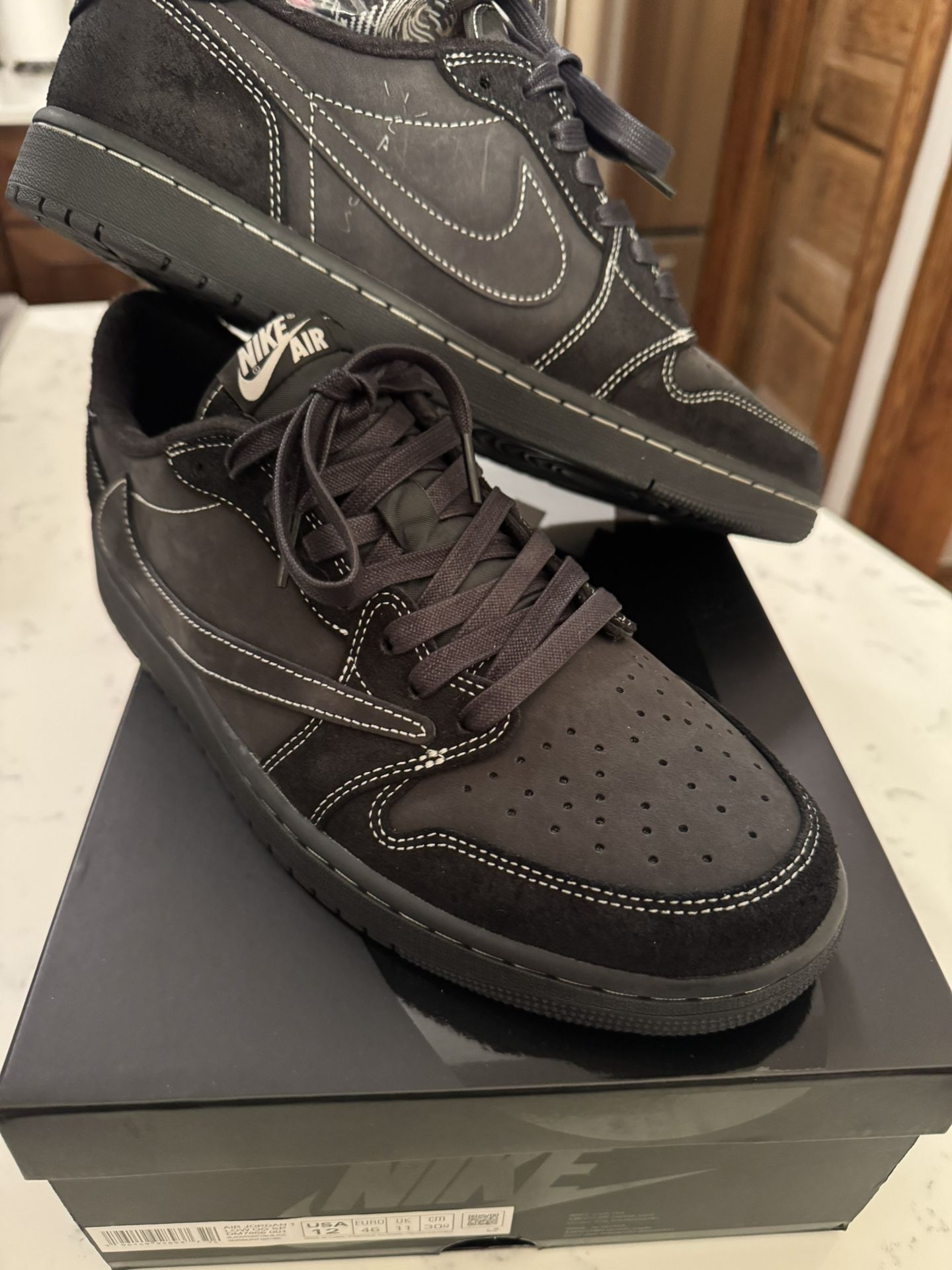 Jordan 1 Travis Scott Phantom 1s Size 12m
