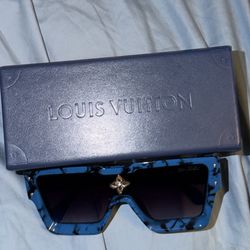 Louis Vuitton Cyclone Marble Blue