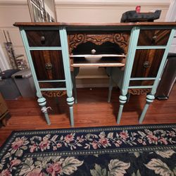 Vintage Vanity/Jewelry/Sewing Table