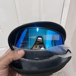 Oakley Sutro Sunglasses New In Box Blue