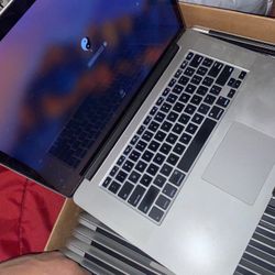 MacBooks 
